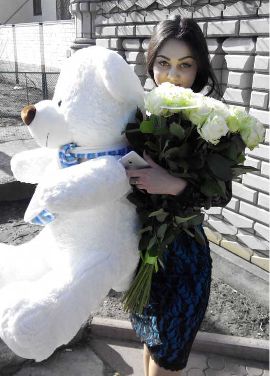 19 троянд + ведмедик 1м