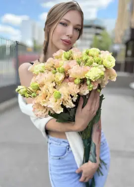 Кремова еустома