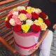 35 троянд у капелюшної коробці