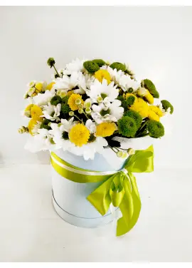 Квітковий мікс у капелюшної коробці