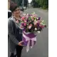 Рожева еустома у коробці
