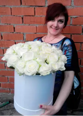 45 білих в коробці