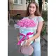 Рожеві троянди в коробці