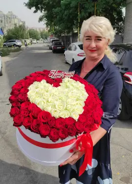 Серце зі 101 троянди в коробці