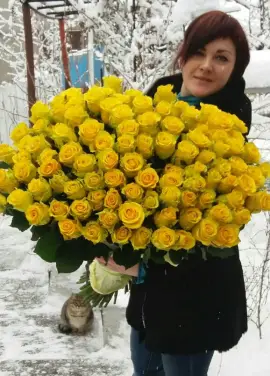101 желтая роза
