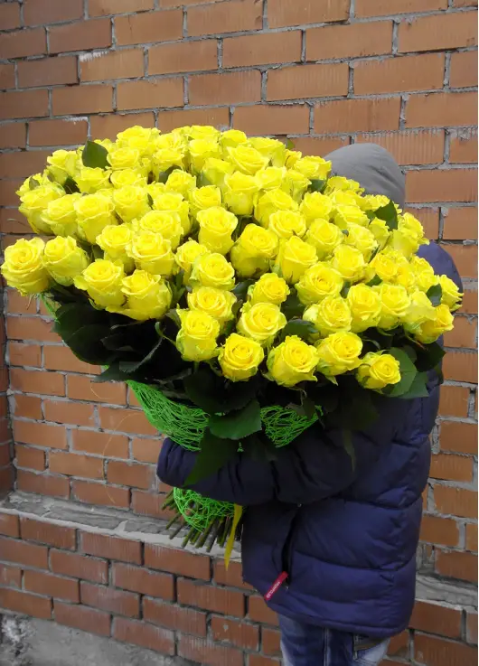 101 желтая роза
