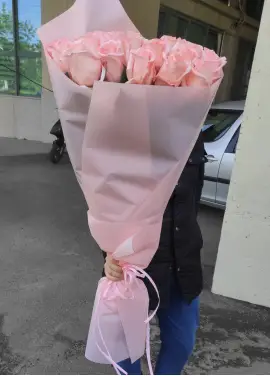 Букет із 15 високих рожевих троянд «Be Sweet»