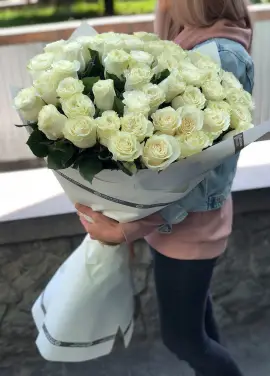 Голандські білі троянди 51 шт.