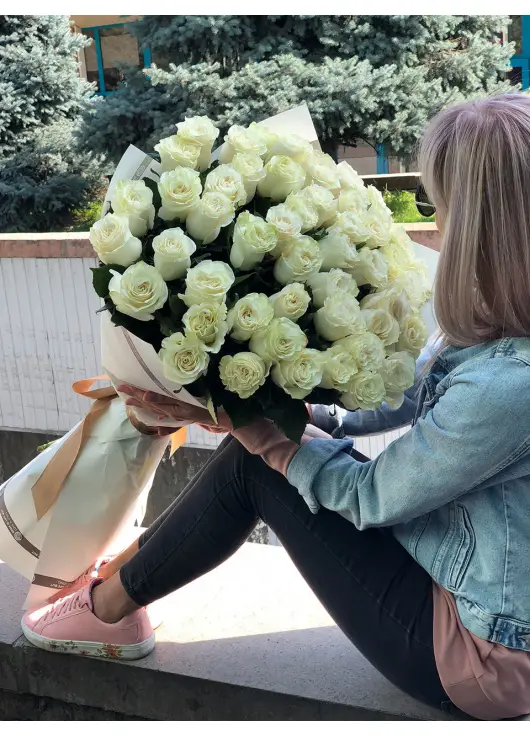 Голандські білі троянди 51 шт.