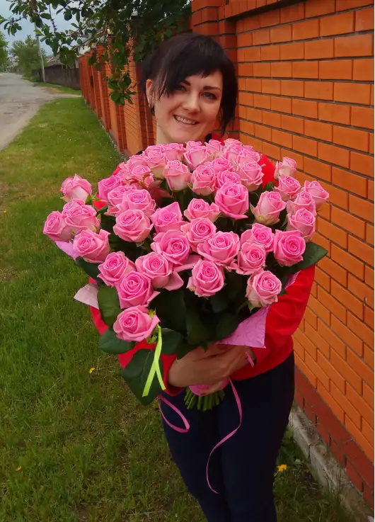 Рожеві троянди Рожеві троянди