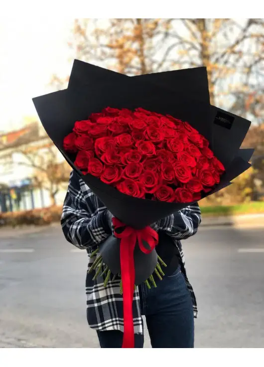 Букет червоних троянд Дніпро