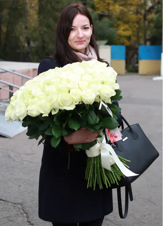 Біли троянди Аваланч