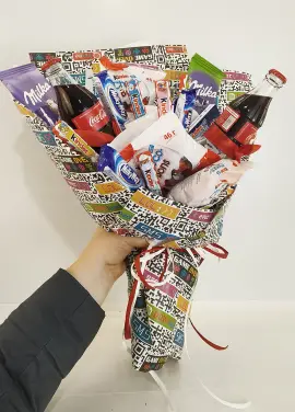 Coca Cola та букет солодощів