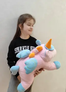Рожевий єдиноріг