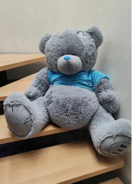 Величезний плюшевий ведмідь (130 см)