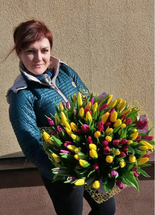 Веселкова весна 101 тюльпан Веселкова весна 101 тюльпан