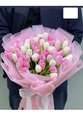 Букет із 45 ніжних тюльпанів (імпорт, Нідерланди)