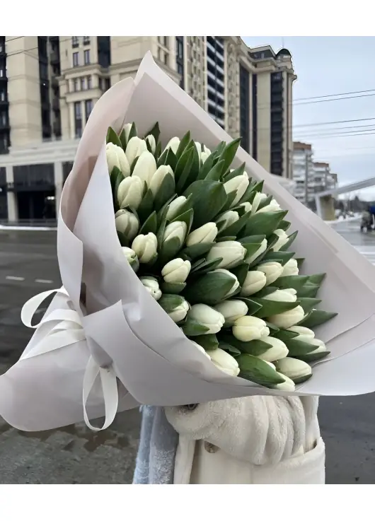 Букет  iз  51 білих тюльпанів