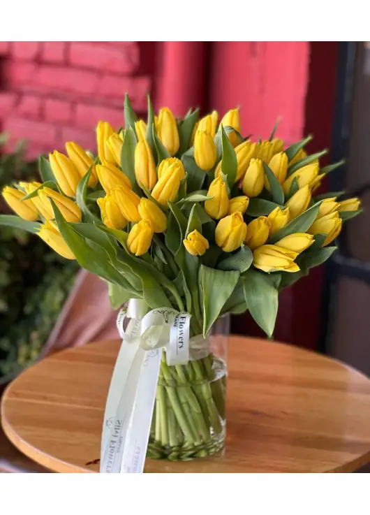Букет із 75 жовтих тюльпанів (імпорт, Нідерланди)